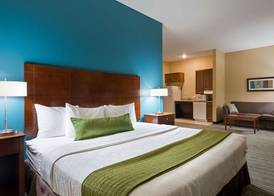 Best Western Plus Patterson Park Inn 5