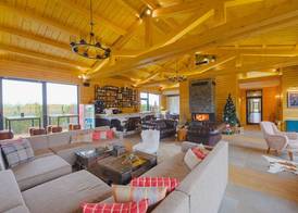 Cornelia Deluxe Residence 4