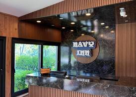 Navy Inn & Bungalows 5