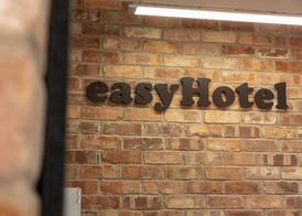 Easyhotel Reading 2
