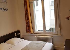 Hôtel Au Spatial 5
