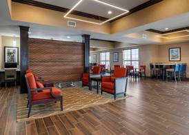 Comfort Inn & Suites Cedar Rapids CID Eastern Iowa Airport 5