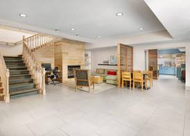 Country Inn & Suites by Radisson, Springfield, OH 4