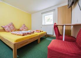 Hotel Burghof 2