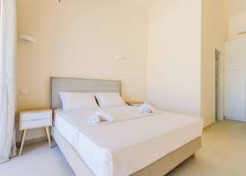 Resitour - Aphrodite Beachfront 5