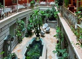 BLUME Baden Hotel & Restaurant 3