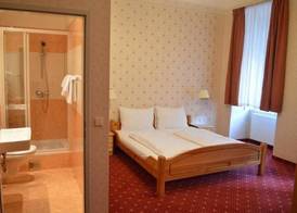 Hotel Pension Walzerstadt 5