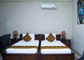 Coconut Grove Regency Hotel 3