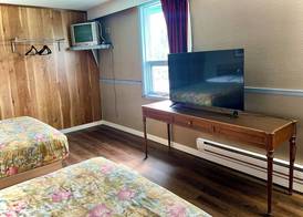 Valemount Hotel 4