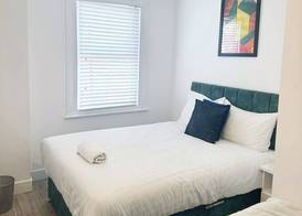 132 Huntingdon 5