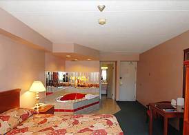 Niagara Lodge & Suites 5