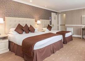 La Villette Hotel 5