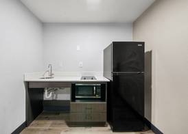 Southern Suites Carrollton 4