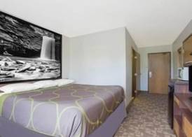 Super 8 by Wyndham Appomattox VA 3