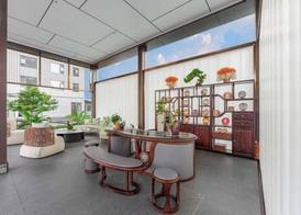 Howard Johnson by Wyndham Life Kunming Guandu Hotel 3