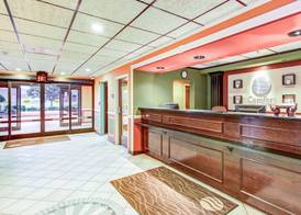 Comfort Inn & Suites Athens North 5