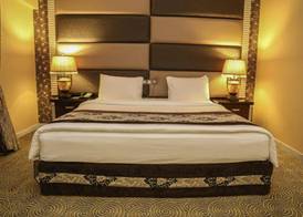 Luxe Grand Hotel 5