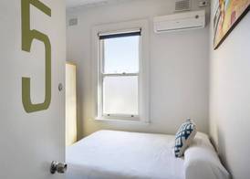 Melton Hotel 5