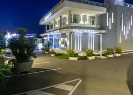 Hotel Kuma 5