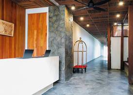 Dialoog Seminyak 2