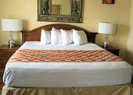 Ramada Downtown by Wyndham Anchorage 4