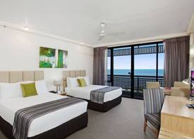 Rydges Esplanade Resort Cairns 4