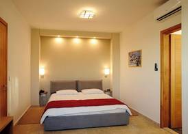 GREY APARTMENT 3