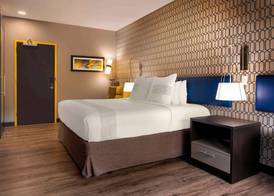 GLo Hotel Asheville-Blue Ridge Parkway 5