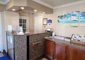 Beachwalker Inn & Suites 4