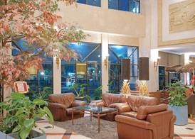 Sunlake Waterfront Resort & Convention 3