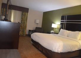 Comfort Inn & Suites Maumee - Toledo I80-90 4