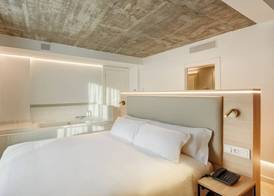 Sercotel Granada Suites 3
