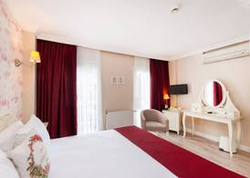 Mr. Bird Hotel 5