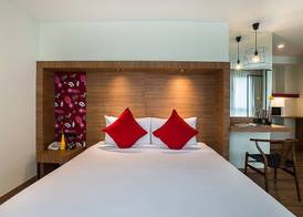 Sunshine Hip Hotel 5