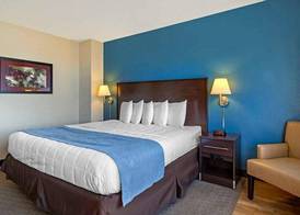 The Capitol Hotel 4