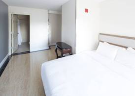 Mayfair Inn and Suites 5