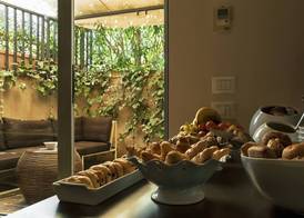 Vialeromadodici Rooms & Apartments 2