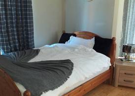 Charming 1-bed Studio in Leeds 2