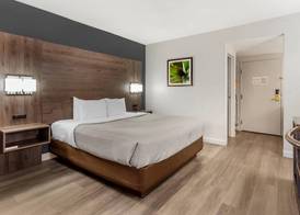 Quality Inn & Suites Raleigh Durham Airport 5