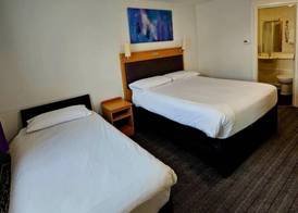 Monifieth Farm Hotel 5