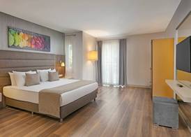 Seven Seas Hotel Blue 2