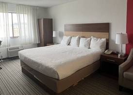 Ramada by Wyndham Effingham 5
