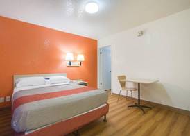 Motel 6 – Lakewood, CO 5