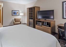 Best Western Plus Hudson I-94 4