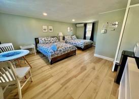 Sandy Neck Motel 3
