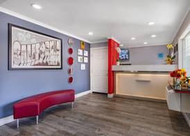 The Orchard Hotel Ukiah Wine Country Free Breakfast, Pool, & Hot Tub 2