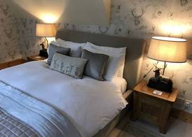 Highland Bear Lodge & Woodland Bear Huts 5
