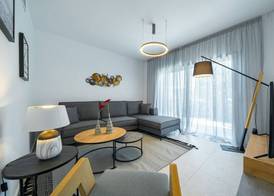 Silver Park by Deserve 5