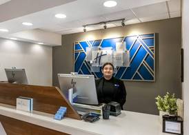 Holiday Inn Express CRESTWOOD by IHG 2