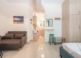 Cozy Acropolis Studio by Cloudkeys 3